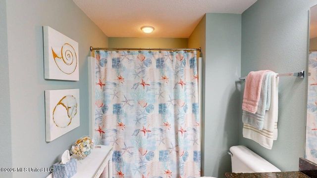 2228 Beach Drive, 1004, Gulfport, MS 39507