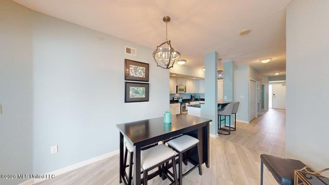 2228 Beach Drive, 1004, Gulfport, MS 39507