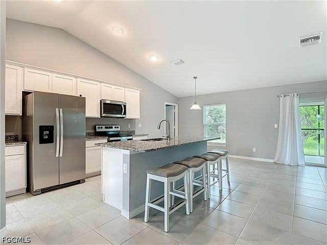 4101 NE 15th AVE, Cape Coral, FL 33909