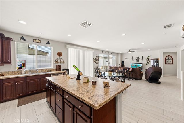 4825 Magnum, Jurupa Valley, CA 91752