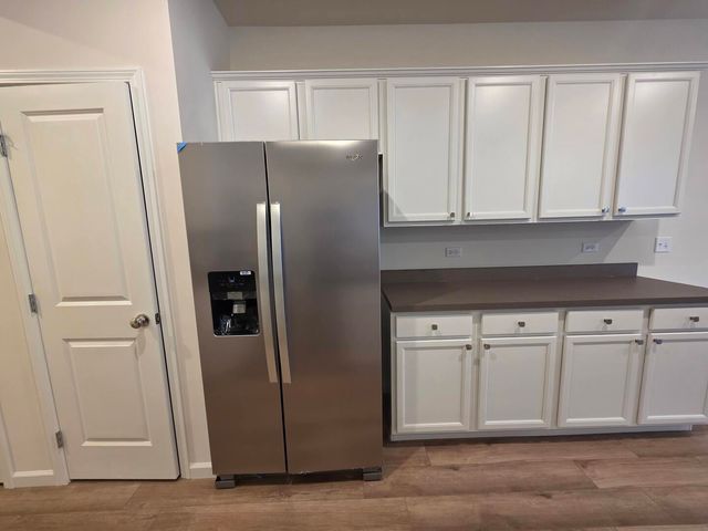 5915 Hawkweed Drive 08703, Naperville, IL 60564