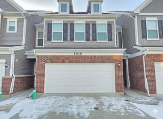 5915 Hawkweed Drive 08703, Naperville, IL 60564