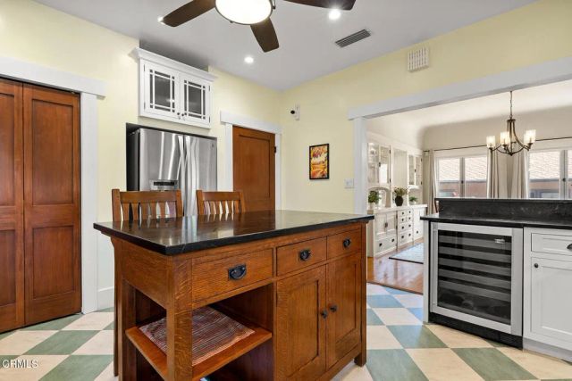 1260 N Michigan Avenue, Pasadena, CA 91104