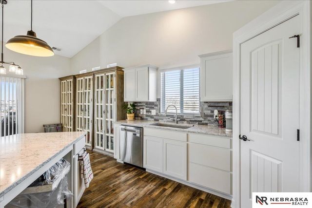 18135 Camden Avenue, Elkhorn, NE 68022