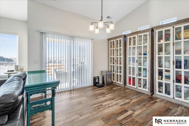 18135 Camden Avenue, Elkhorn, NE 68022