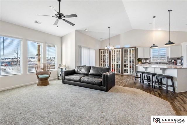 18135 Camden Avenue, Elkhorn, NE 68022