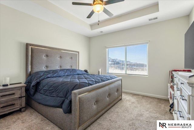 18135 Camden Avenue, Elkhorn, NE 68022