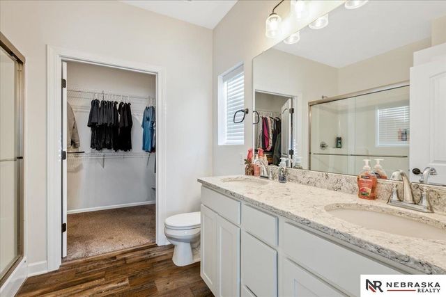 18135 Camden Avenue, Elkhorn, NE 68022