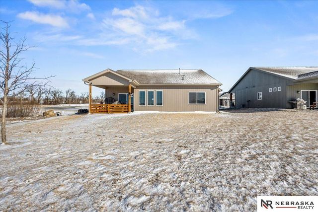 18135 Camden Avenue, Elkhorn, NE 68022