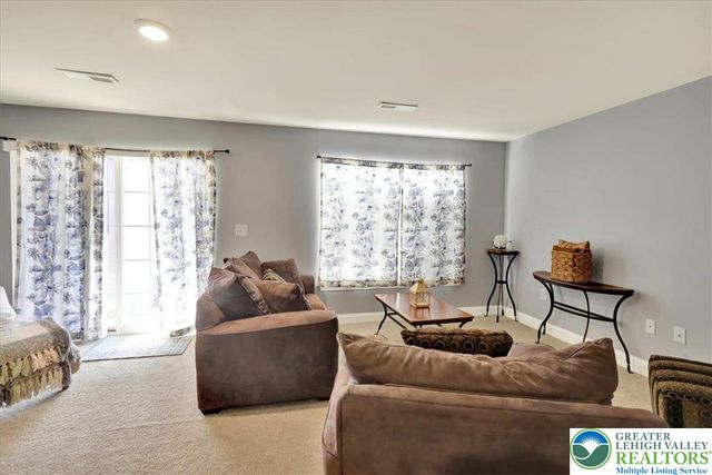 1034 Yarn Court, Centre Twp, PA 19541