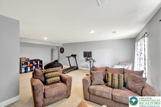 1034 Yarn Court, Centre Twp, PA 19541