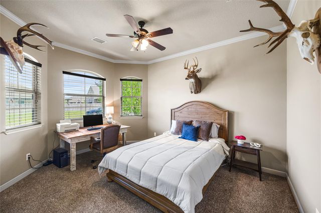 105 Harley Drive, Montgomery, TX 77356