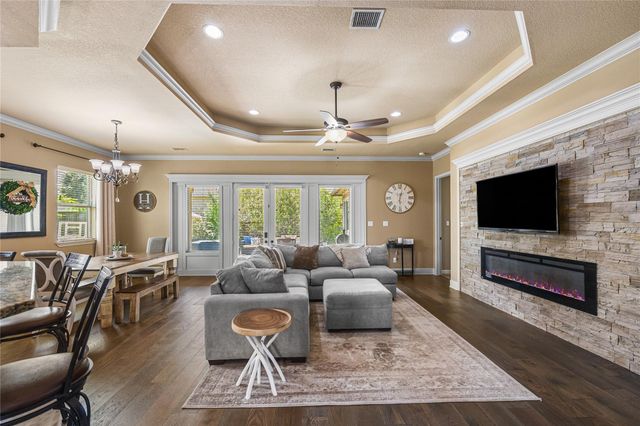 105 Harley Drive, Montgomery, TX 77356