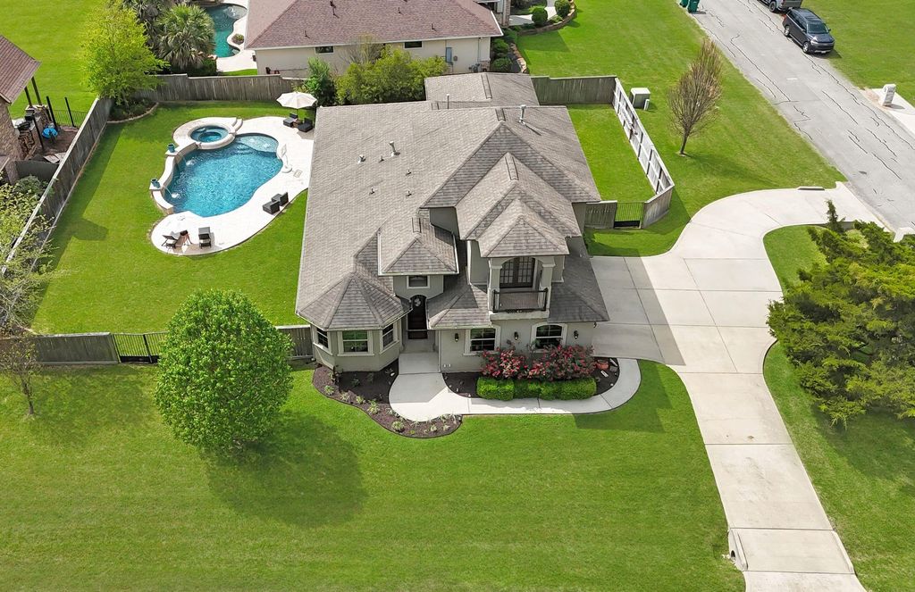 105 Harley Drive, Montgomery, TX 77356