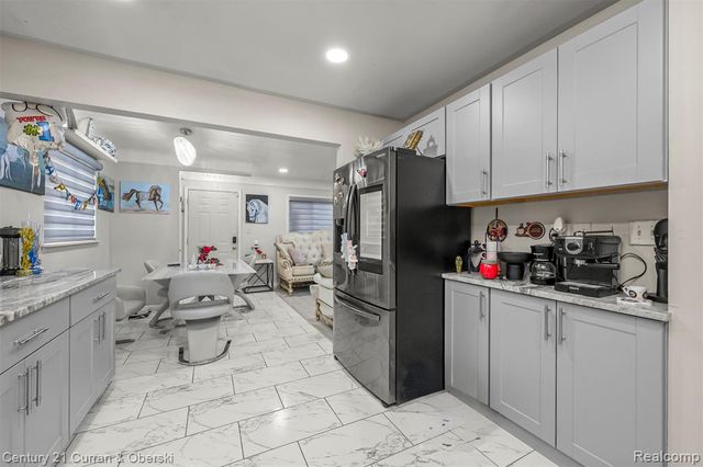 26260 Bryan Street, Roseville, MI 48066