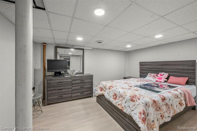 26260 Bryan Street, Roseville, MI 48066