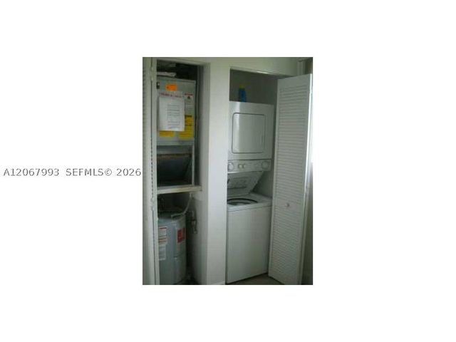 928 SW 3 207, Miami, FL 33130