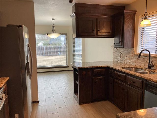 405 Rhoades Court, Norman, OK 73072