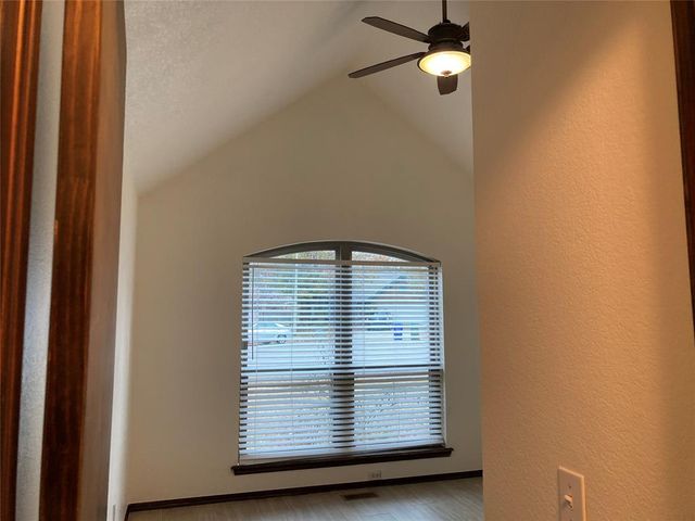 405 Rhoades Court, Norman, OK 73072