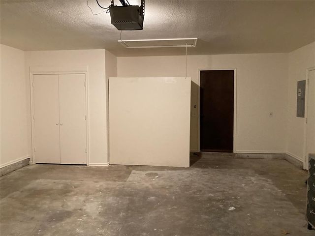 405 Rhoades Court, Norman, OK 73072