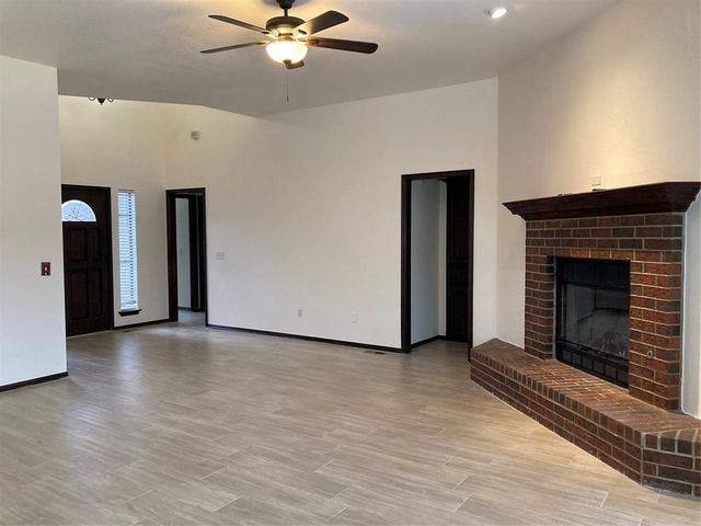 405 Rhoades Court, Norman, OK 73072