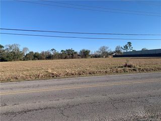 Country Club Road, Lake Charles, LA 70605