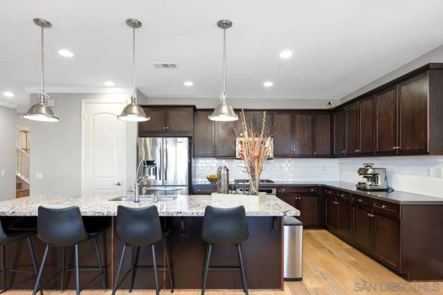1748 Avenida Regina, San Marcos, CA 92069