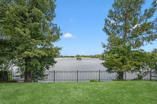 2519 Fair Oak Street, Pearland, TX 77584