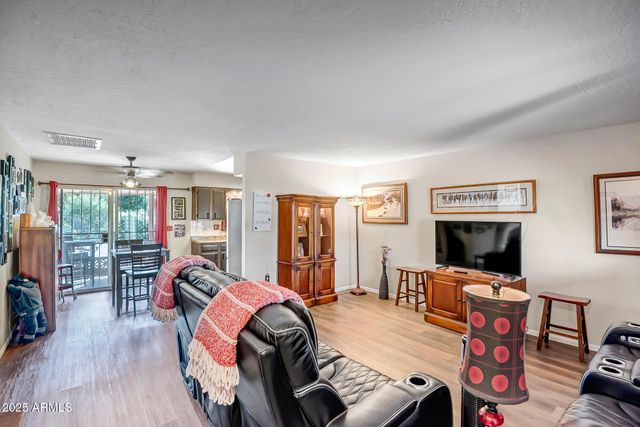 10008 W BRIGHT ANGEL Circle, Sun City, AZ 85351