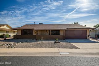 10008 W BRIGHT ANGEL Circle, Sun City, AZ 85351
