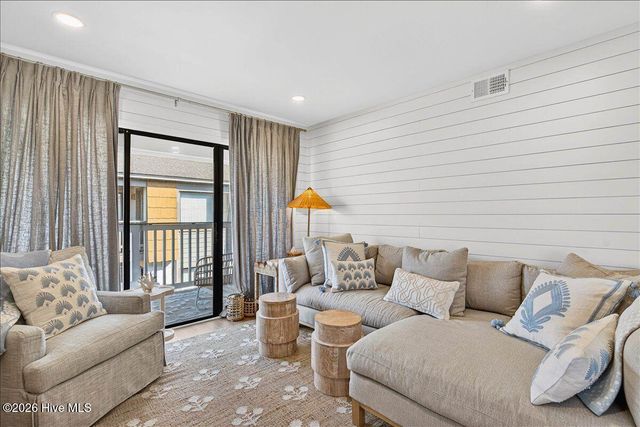 43 Ocean Isle West Boulevard 1-3, Ocean Isle Beach, NC 28469