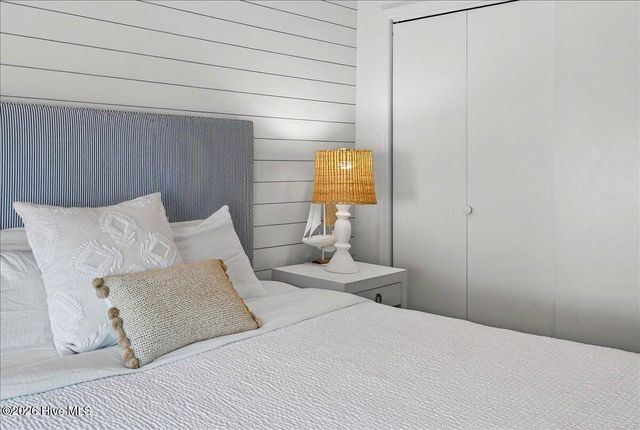 43 Ocean Isle West Boulevard 1-3, Ocean Isle Beach, NC 28469