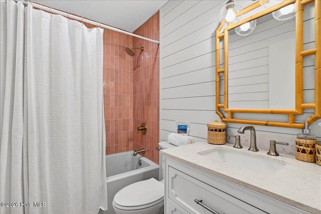 43 Ocean Isle West Boulevard 1-3, Ocean Isle Beach, NC 28469
