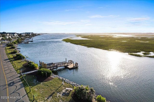 43 Ocean Isle West Boulevard 1-3, Ocean Isle Beach, NC 28469