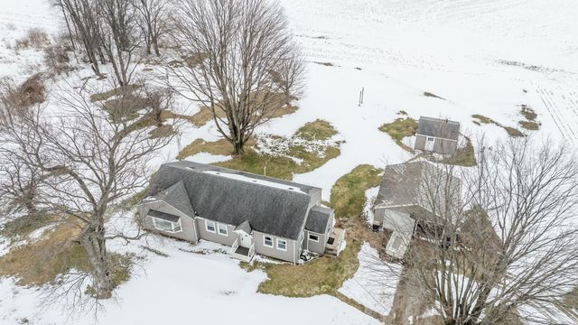 940 Mount Tabor Road, Buchanan, MI 49107