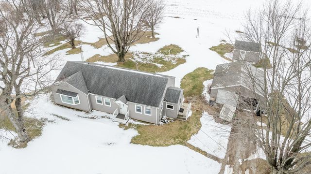 940 Mount Tabor Road, Buchanan, MI 49107