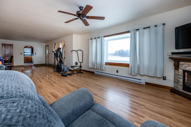 940 Mount Tabor Road, Buchanan, MI 49107