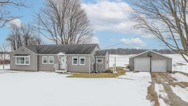 940 Mount Tabor Road, Buchanan, MI 49107