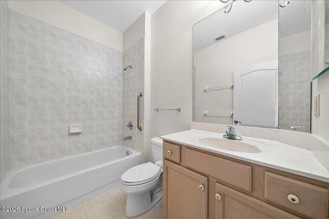 8200 Simpkins Way, Melbourne, FL 32940