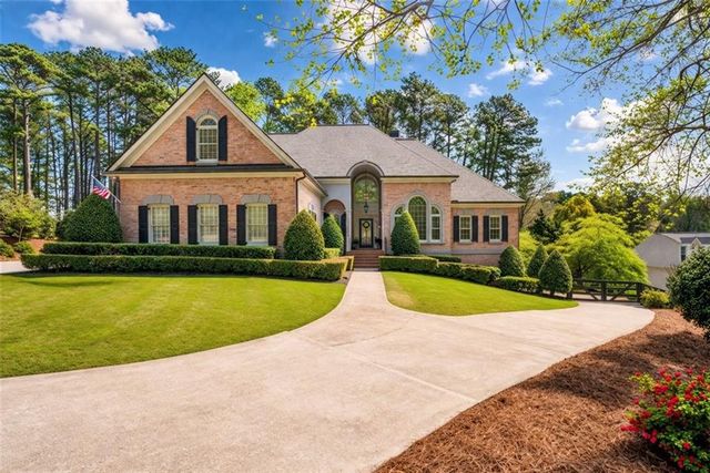 1800 Highgrove Club Drive, Alpharetta, GA 30004