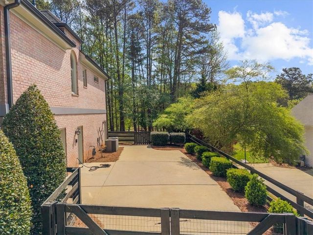1800 Highgrove Club Drive, Alpharetta, GA 30004