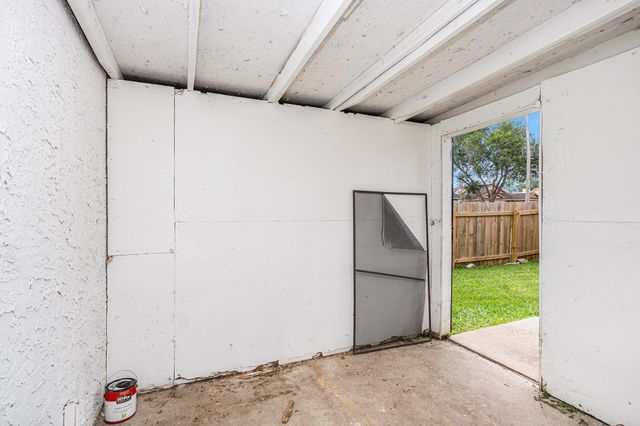 16226 Alden Ridge Drive, Houston, TX 77053