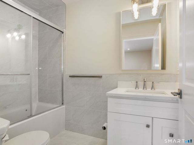 6 Beacon Square 7, Fairfield, CT 06825