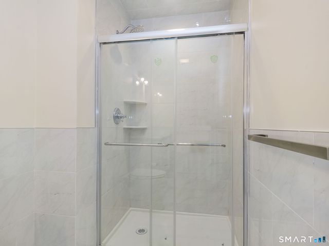 6 Beacon Square 7, Fairfield, CT 06825