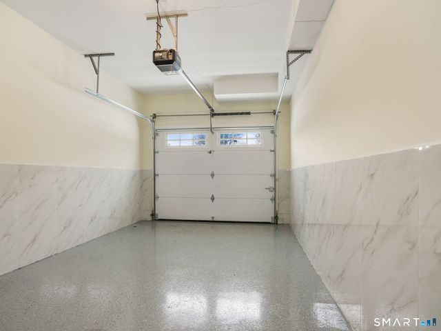 6 Beacon Square 7, Fairfield, CT 06825