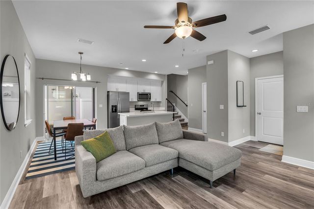 1217 E MURIEL STREET, Orlando, FL 32806