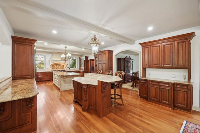 14031 Willow Drive, Clive, IA 50325
