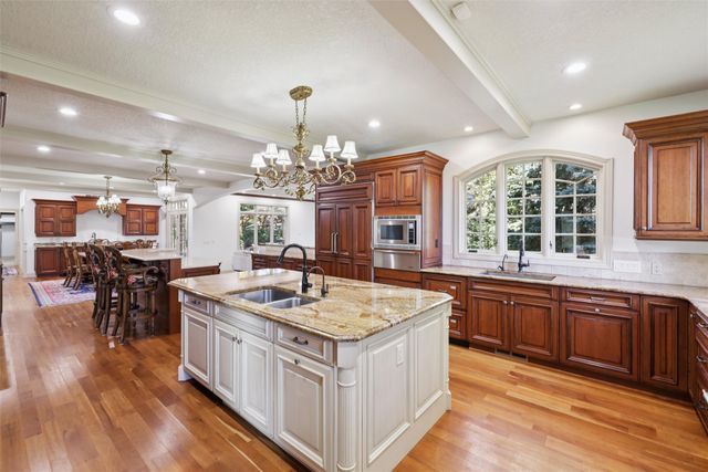 14031 Willow Drive, Clive, IA 50325