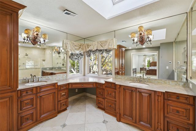 14031 Willow Drive, Clive, IA 50325