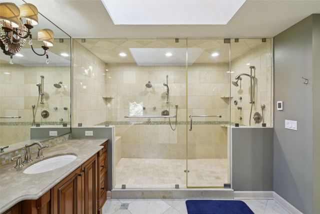 14031 Willow Drive, Clive, IA 50325